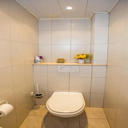 Bright Coastal Getaway, Cleaning Included